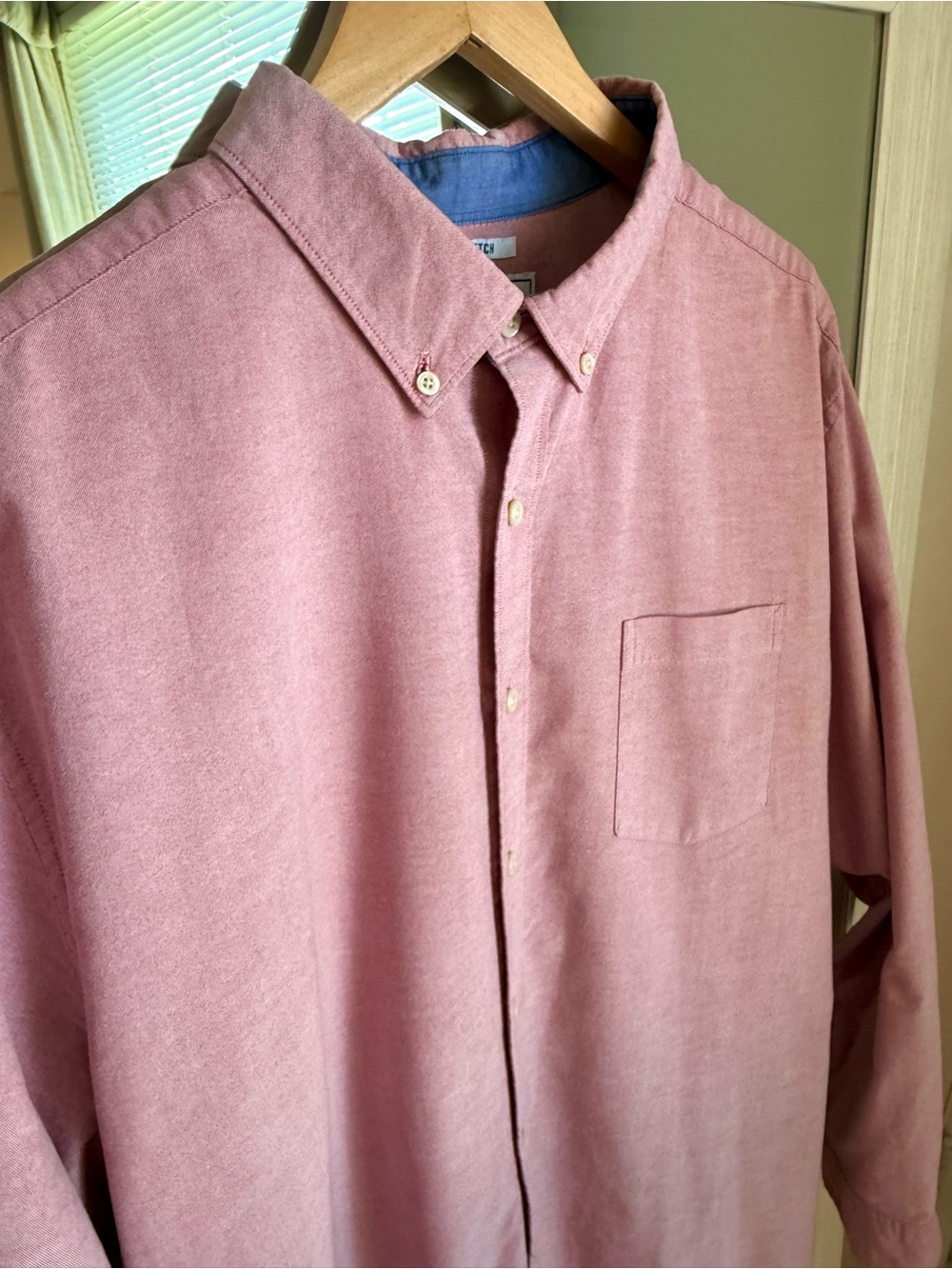 Men’s Crown & Ivy Stretch Button Down Long Sleeve Collared Mauve Shirt